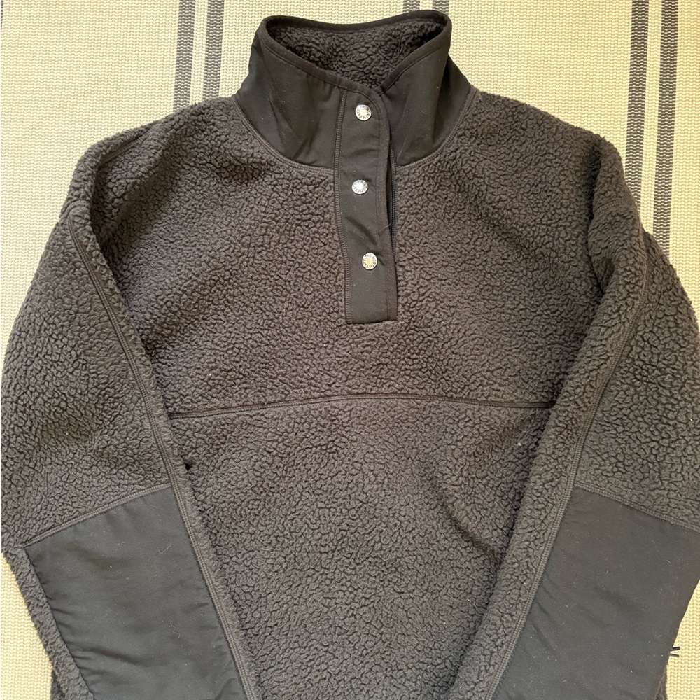 The North Face Black Sherpa Fleece Pullover